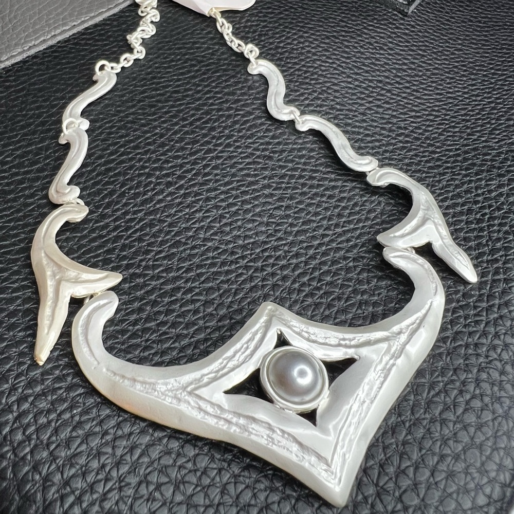 RARE VTG Dolce Vita France Silver Tone Statement Necklace Faux Pearl Signed 16”